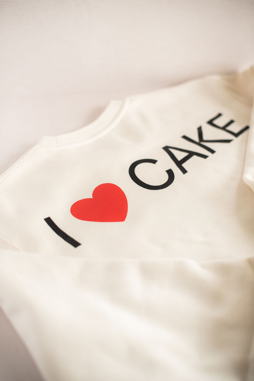 I ❤️ Cake Sweatshirt